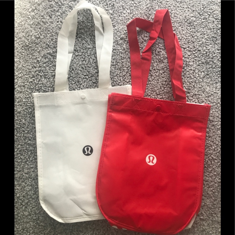 2 Lululemon small bags